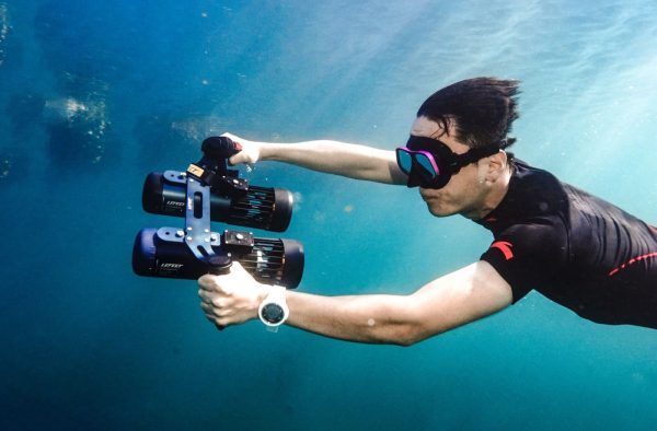 lefeet-s1-Action shot LEFEET S1 Pro Dual Jet Action