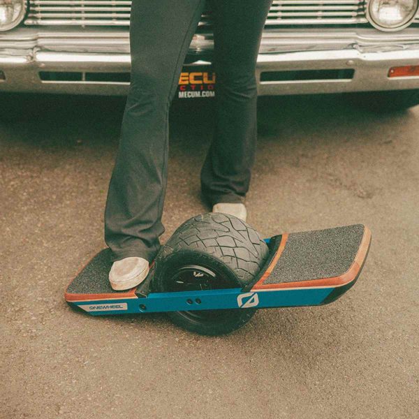 Onewheel XR Classic Surestance Footpad Lifestyle Image Onewheel XR Classic Surestance Footpad Lifestyle Image