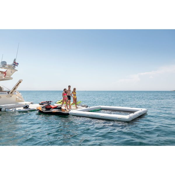 Yachtbeach Classic Pool 4.10 - Lifestyle Image-4 Yachtbeach Classic Pool 4.10 - Lifestyle Image-4